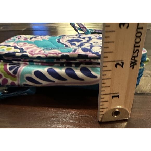 Vera Bradley Cross Body Wallet Purse Beautiful Design - Picture 5 of 8